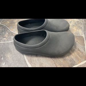 Nursing Crocs